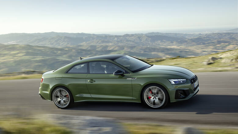 Audi A5 Audi wprowadza do produkcji zmodernizowaną rodzinę modelu A5. W nowej stylistyce pojawią się wersje Sportback, Coupe oraz Cabriolet. Nadwozia