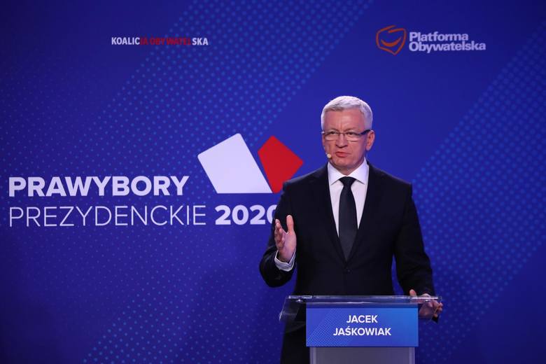 Pod koniec ubiegłego roku w wewnętrznych prawyborach Jacek Jaśkowiak dotkliwą porażkę. Zdobył zaledwie 125 z 470 głosów delegatów podczas Konwencji Krajowej PO. Wtedy zdecydowanie wygrała Małgorzata Kidawa-Błońska.