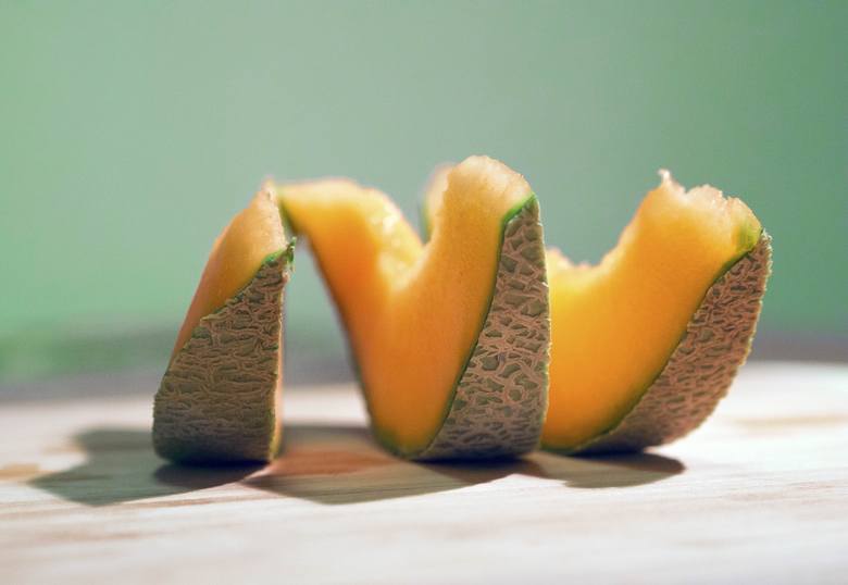 Kawałek melona to jedna z przekąsek diety DASH.