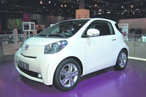 Fot. Tomasz Kunert: Toyota iQ ma stanowić konkurencję dla Smarta. W sprzedaży pojawi się w przyszłym roku