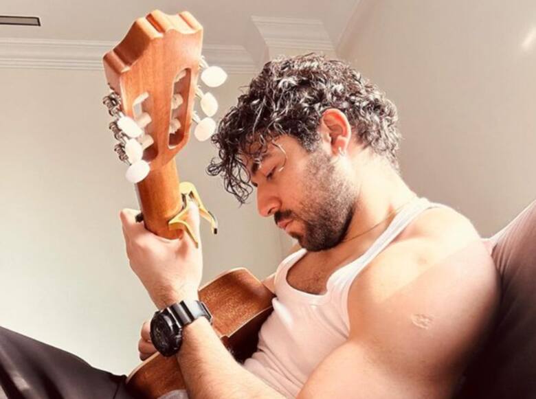 Shervin Hajipour został skazany za swoją piosenkę. Stała się symbolem walki o wolność
