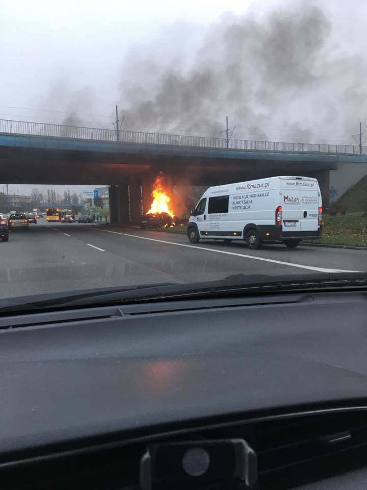 Chorzów: śmiertelny wypadek na DTŚ. Kierowca uderzył w ...