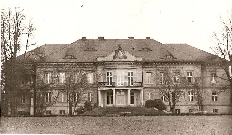 W 1950 roku w pałacu funkcjonował Ośrodek Wypoczynkowy Ministerstwa Szkolnictwa Wyższego.