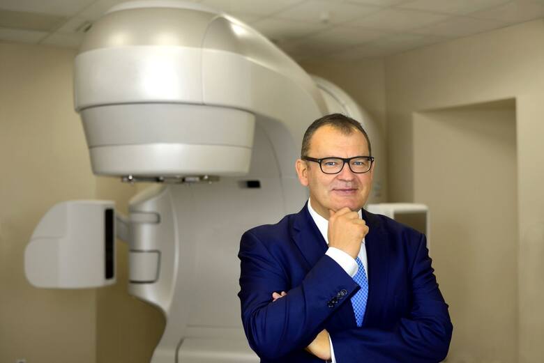 prof. dr hab. Piotr Milecki, Ordynator Oddziału Radioterapii Onkologicznej I i Kierownik Zakładu Radioterapii I, WCO