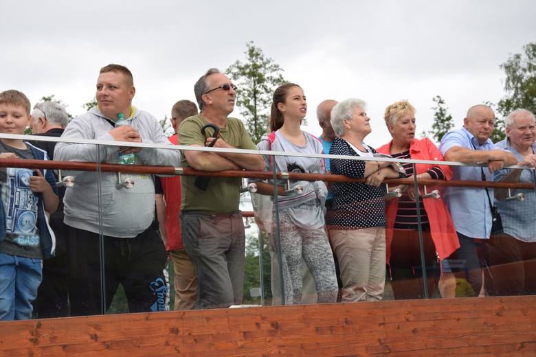 26 czerwca, w niedzielę, otwarto uroczyście Basen Miejski w Żarach