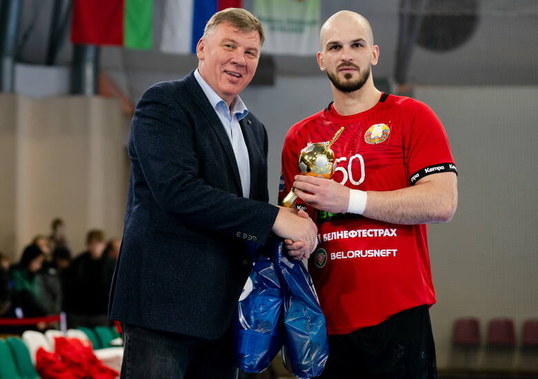 Artiom Karaliok został wybrany najlepszym zawodnikiem swojej drużyny podczas spotkania w Mohylewie.