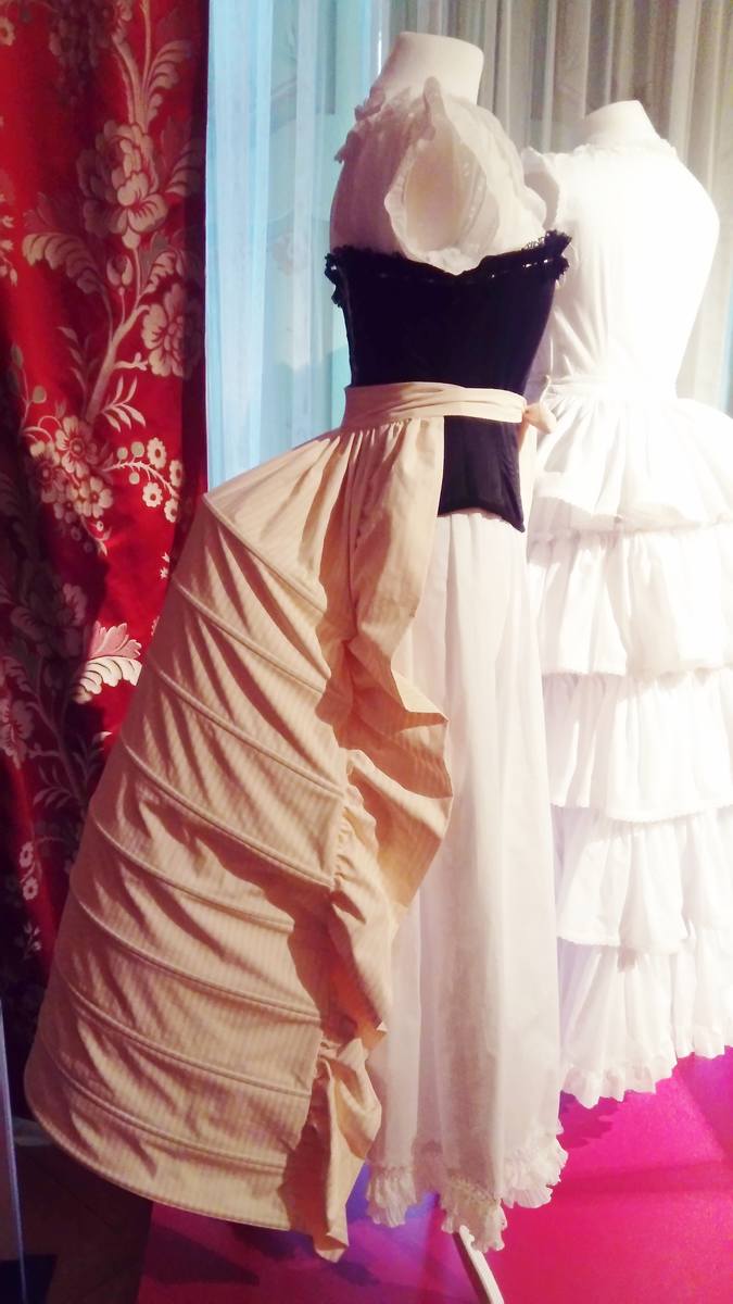 Suknie bogatych dam można oglądać w Muzeum w Nieborowie 