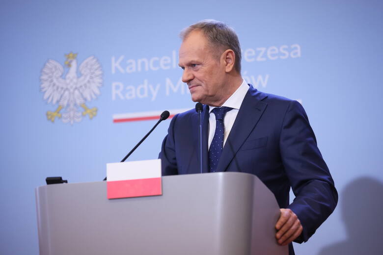 Premier Donald Tusk powiedział, że Polska może wprowadzić embargo na rosyjskie produkty.
