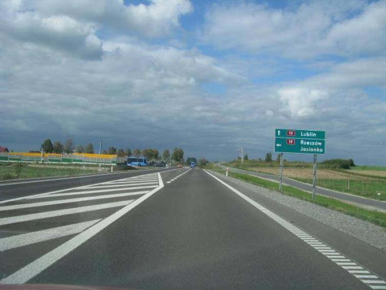 Nowych dróg ekspresowych w Polsce przybywa