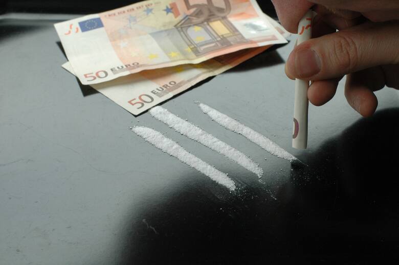 W gabinecie minister edukacji z belgijskiej Federacji Walonia-Bruksela znaleziono 50 torebek kokainy. Zdjęcie ilustracyjne