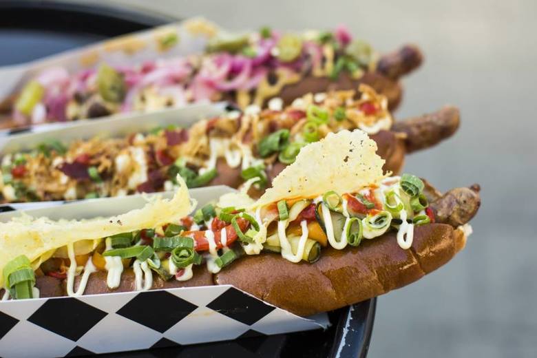 Światowy Dzień Hot Doga - to nietypowe święto wypada 4 lipca. Skąd wziął się hot dog i jak wygląda jego historia?4 lipca wypada Dzień Hot Doga. To święto,