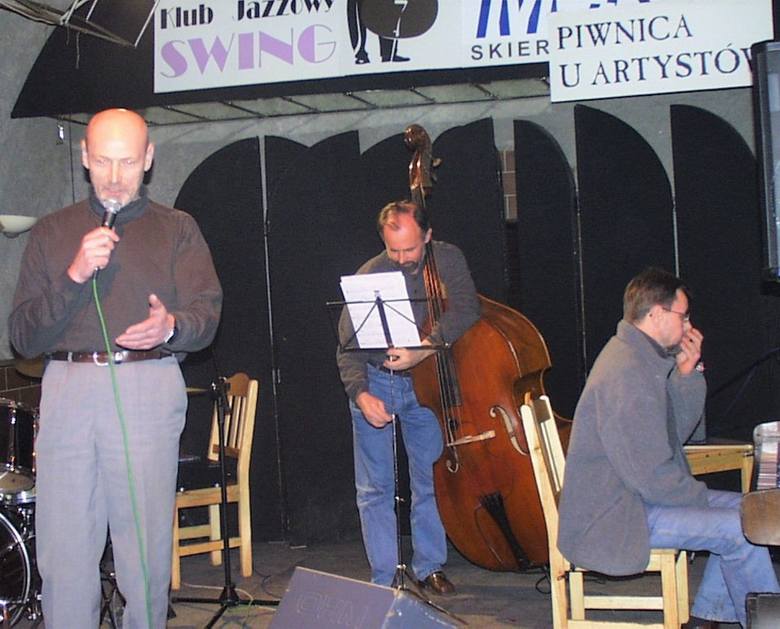 Z okazji Międzynarodowego Dnia Jazzu w Skierniewicach – mieście o jazzowych tradycjach – wystąpi w piątek, 26 kwietnia, Mietek Szcześniak z zespołem. Organizatorem koncertu jest Centrum Kultury i sztuki w Skierniewicach oraz Klub Jazzowy Swing.