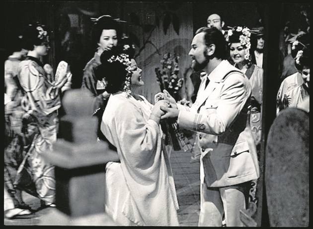 Rok 1965 r. W reperturze bydgoskiej sceny znalazła się „odnowiona” opera „Madama Butterfly”  Giacomo Pucciniego.