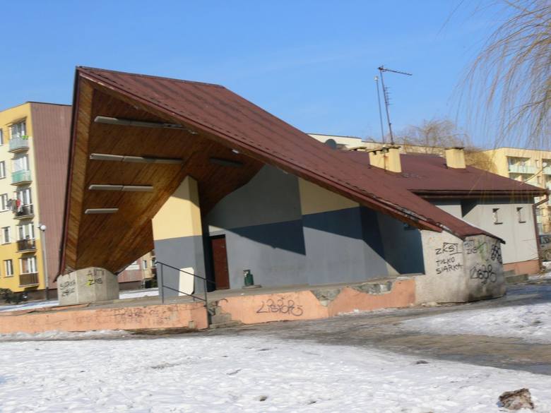 Pamiątkowy kamień miałby stanąć na odremontowanym skwerze przy amfiteatrze muszelce, na osiedlu Serbinów