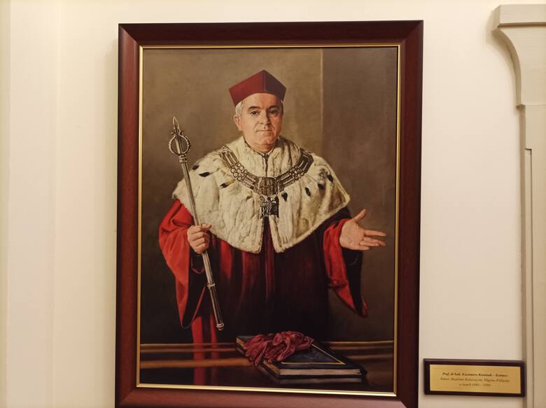 Portret rekotora Kosiniaka-Kamysza w Rektoracie URK