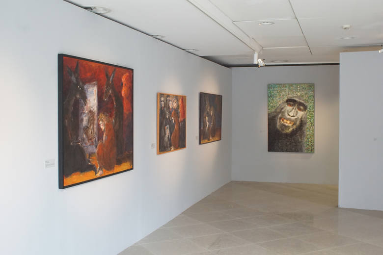 Na wystawie "Piotrowicz i goście" można zobaczyć prawie 230 prac tego artysty