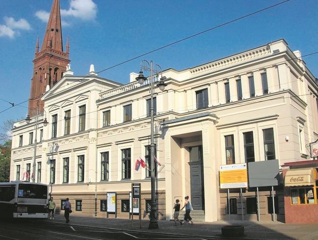 Pomorski Dom Sztuki (ul. Gdańska 20) przez wiele lat pozostawał jedyną siedzibą bydgoskiej opery i operetki.