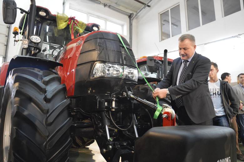 Uczniowie ZSP nr 2 w Łowiczu będą jeździć na pumie (Zdjęcia)