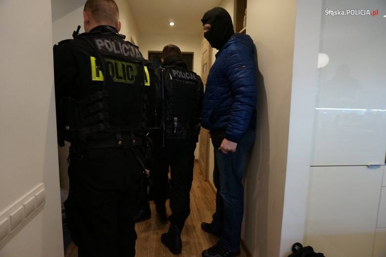 Kryminalni z Komendy Wojewódzkiej Policji w Katowicach rozpracowali zorganizowaną grupę przestępczą działającą na terenie całego Śląska