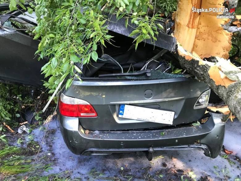 Koszmarny wypadek BMW w Katowicach. Z auta nic nie zostało