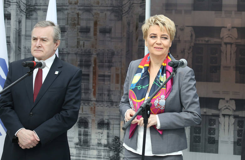 Łódź, 5 kwietnia 2017. Hanna Zdanowska i Piotr Gliński podczas wizyty w Łodzi delegacji Miedzynarodowego Biura Wystaw Expo
