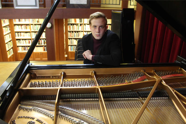 Biesa nieprzerwana lekcja muzyki, czyli historia dorastania do Chopina