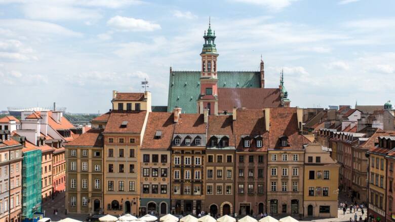 Taras widokowy w Muzeum Warszawy i piękna panorama rynku Starego Miasta