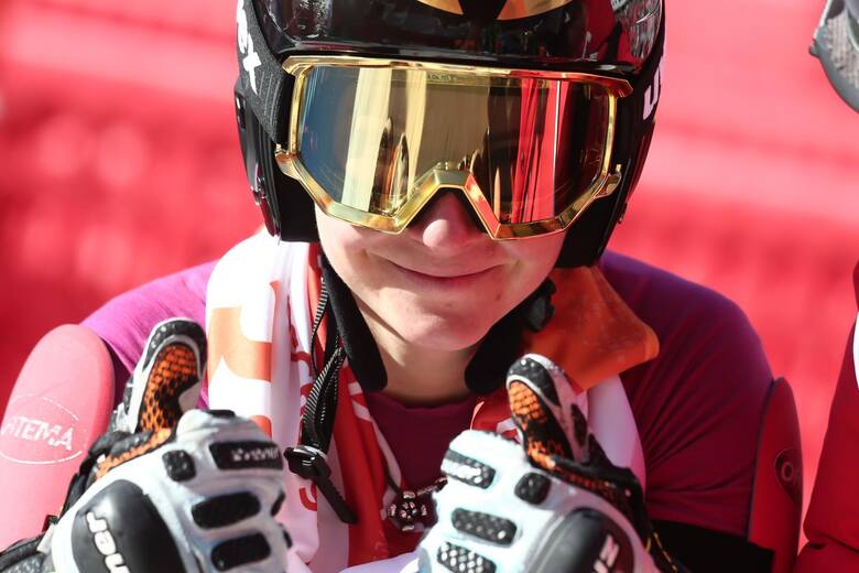 Po raz pierwszy na arenie międzynarodowej pojawiła się 20 listopada 2009 roku podczas zawodów FIS Race w Tärnaby, gdzie zajęła 24. miejsce w slalomie.