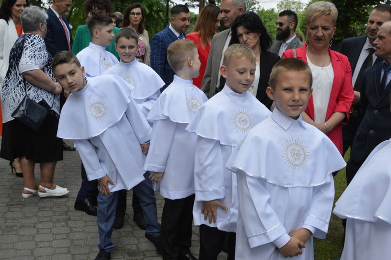 Pierwsza komunia święta w Kościele św. Jakuba w Skierniewicach [ZDJĘCIA]