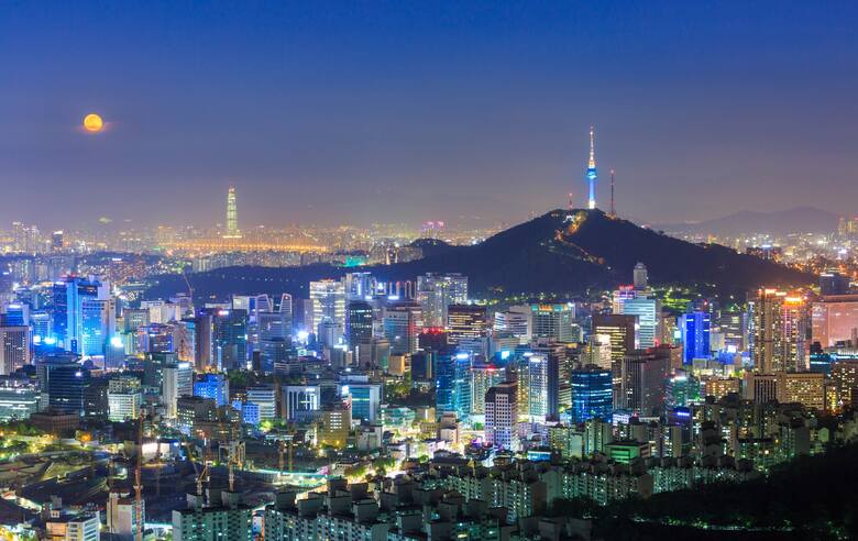 Seul w Korei Południowej znalazł się w pierwszej piątce najpopularniejszych miast w 2022 r. - tak wynika z danych serwisu Airbnb. Co ciekawe, miasto