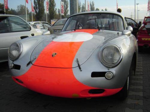 Fot. Aleksandra Szmandra: Historic Team Italia przywiózł ze sobą kilka ślicznych Porsche 356