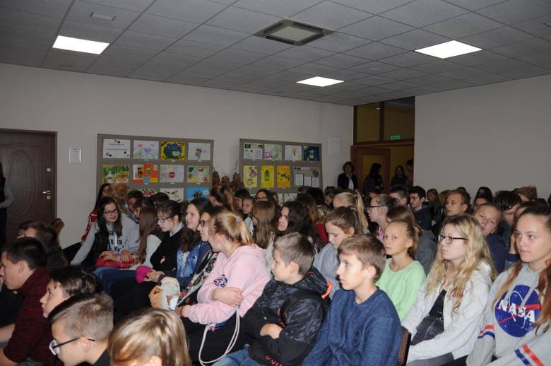 Forum "Ratując pszczoły - ratujesz ludzkość" w szkole rolniczej w Zduńskiej Dąbrowie [ZDJĘCIA]