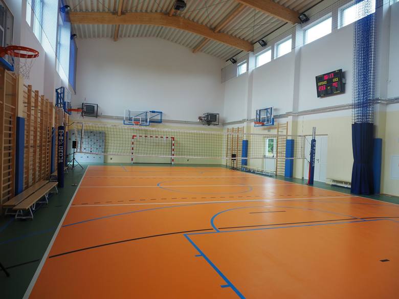 Sala gimnastyczna PSP w Mniszku w całej okazałości