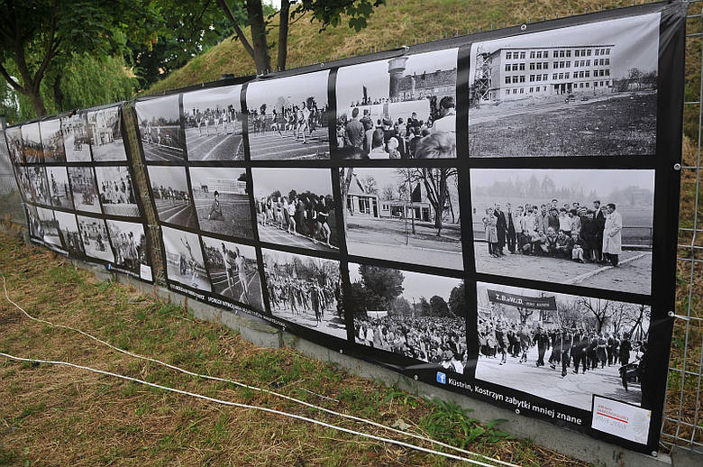Jedną z niespodzianek przygotowanych dla mieszkańców w czasie tegorocznego święta miasta Kostrzyn na Fali były archiwalne zdjęcia, wywołane w formie