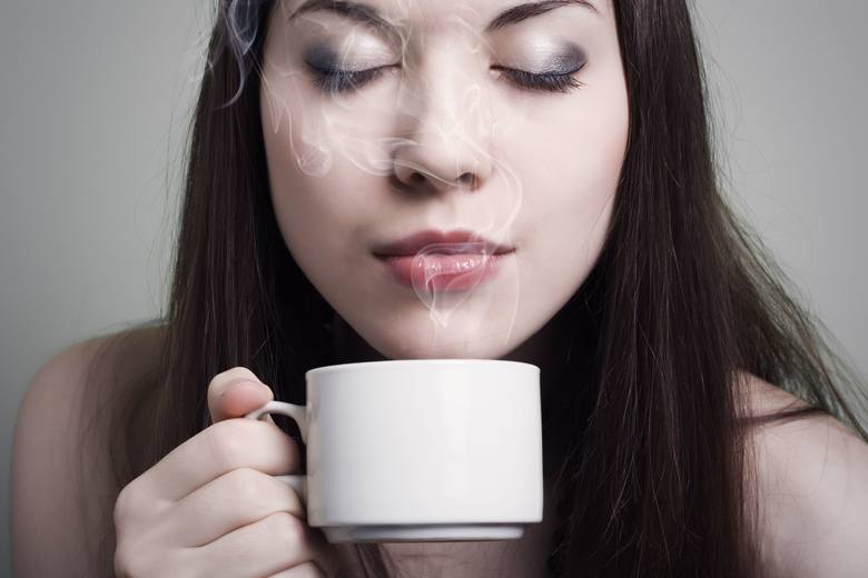 Gronkowcom może szkodzić gorąca kawa i herbata
