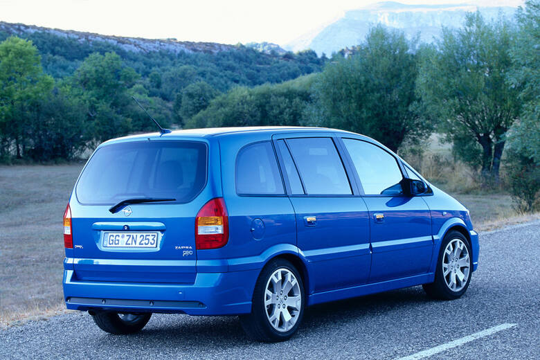 Opel Zafira OPC (2003-2005) Fot: Opel