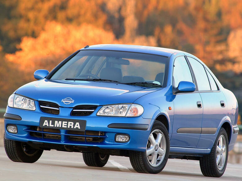 Nissan AlmeraAlmera to następca Sunny. Pojawiła się w 1995 roku z trzema rodzajami nadwozia do wyboru. Samochód nie zwracał sobą uwagi na ulicy i uważany