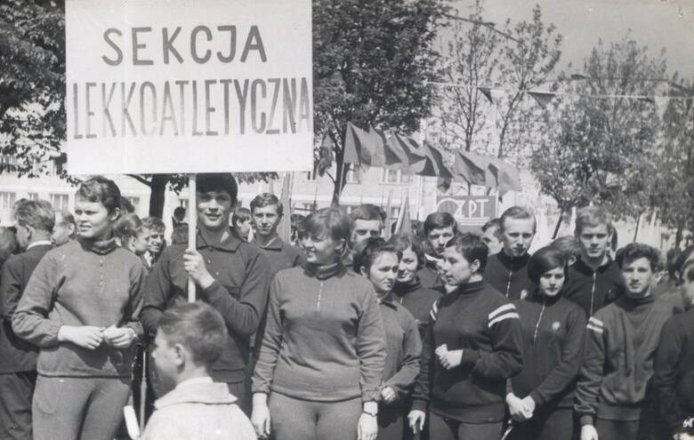 W kolumnie pochodu 1-majowego w Oświęcimiu szli zawsze także sportowcy