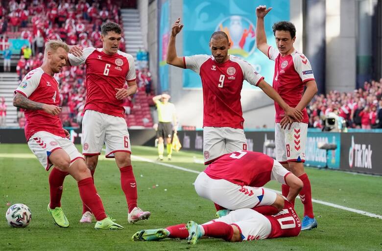 Makabryczne chwile podczas meczu Dania – Finalandia na stadionie Parken w 2021 roku, kiedy odczas gry zasłabł Christian Eriksen