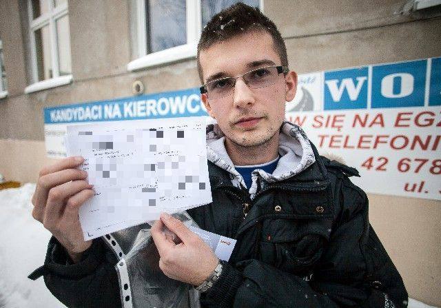 Piotr Bartnik wydał ponad 1800 zł na kurs, a teraz nie może zdawać egzaminu, bo zmieniły się przepisy.