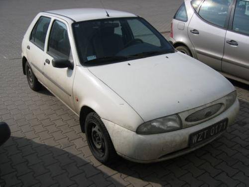 Fot. Grzegorz Wojtyrowski: Ford Fiesta III generacji produkowany w latach 1995 – 2002 to udany samochód.
