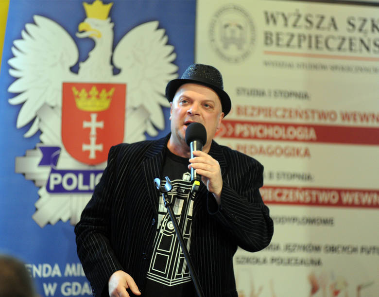 W polskim kinie pojawia się tradycja, zapoczątkowana przez Andrzeja Munka, kreowania „bohatera z przypadku”