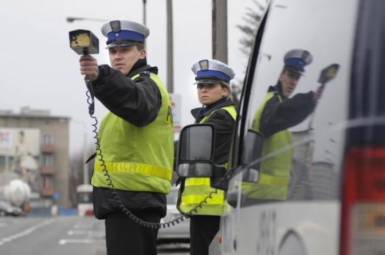 Zakłócanie sygnałów policyjnych radarów jest w Polsce zakazane