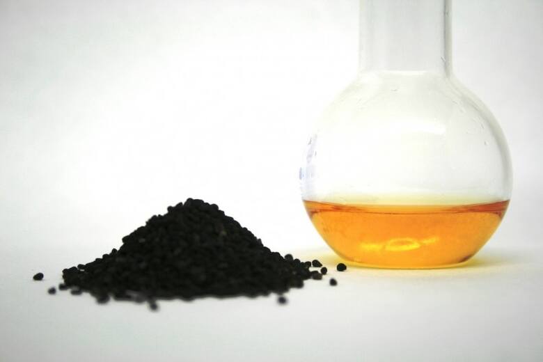 Nasiona czarnuszki są znakomitą przyprawą. Tłoczy się także z nich olej, wykorzystywany w kosmetyce i prozdrowotnie.