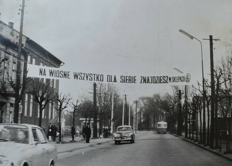 Na ulicach Oświęcimia była obecna reklama Społem