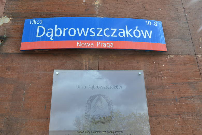 Dekomunizacja w Warszawie: Zobacz, które ulice zmienią nazwę. Spór o Dąbrowszczaków [MAPA]