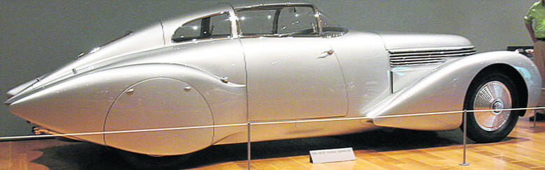 Aerodynamiczna Hispano-Suiza H6C "Xenia" zbudowana w 1937 r. dla André Dobboneta Fot: Archiwum