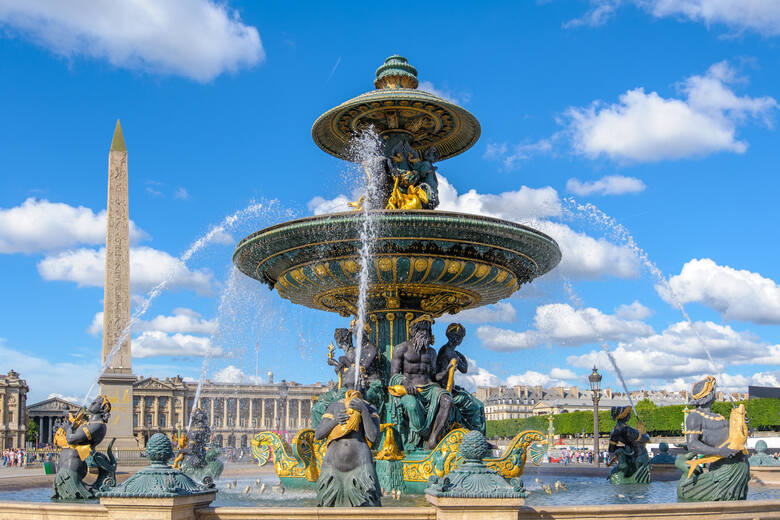 Plac Zgody stanowił centrum XVIII-wiecznego Paryża i miejsce wielu ważnych historycznych wydarzeń, jak np. ścięcie króla Ludwika XVI w czasie Rewolucji