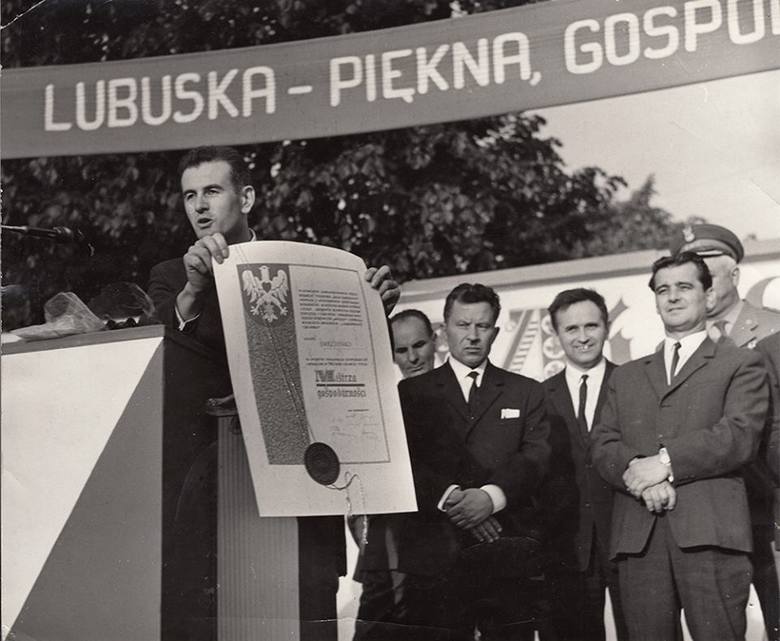 Tak Drezdenko świętowało zdobycie tytułu Mistrza Gospodarności za 1967 r.