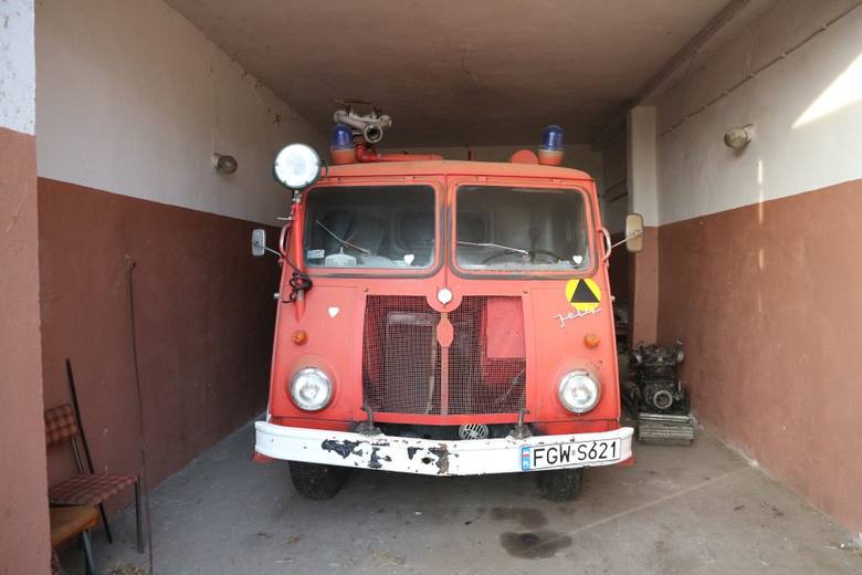 Możesz kupić oldschoolowe auta pożarnicze od gminy Santok